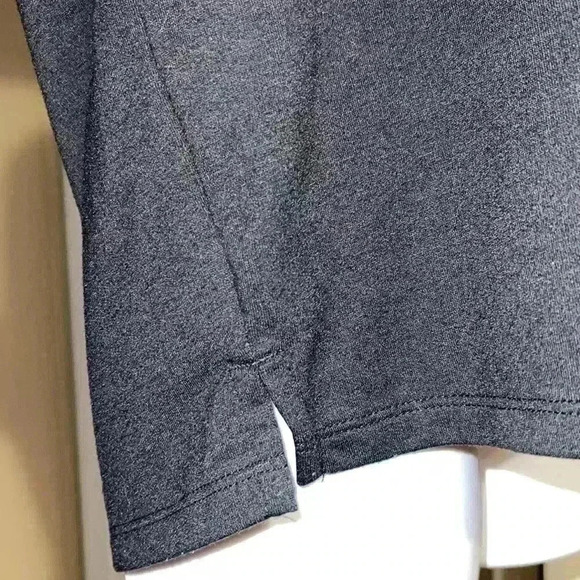 Crown & Ivy Black RicRac Short Sleeve Poly Blend Boat Neck Top - Picture 3 of 4